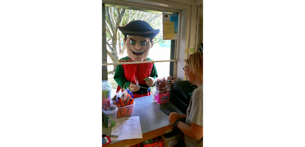 VicTOR loves the concession stand!